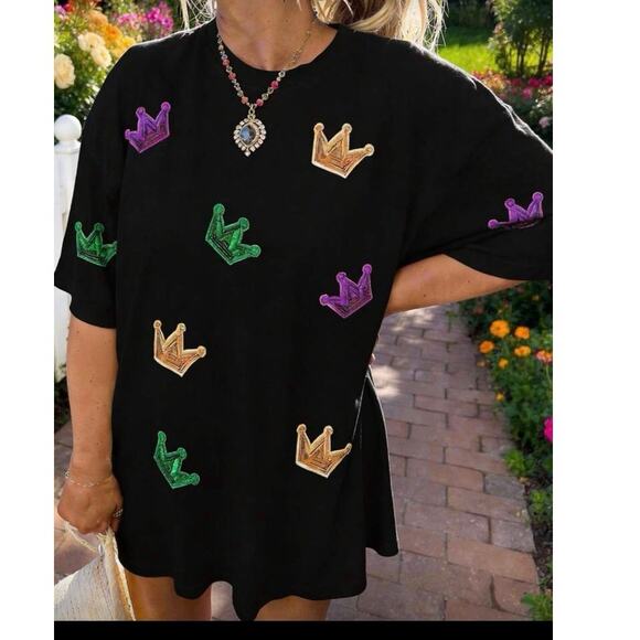 Tops - Mardi Gras Crew Neck Oversized Women’s Top NWOT L